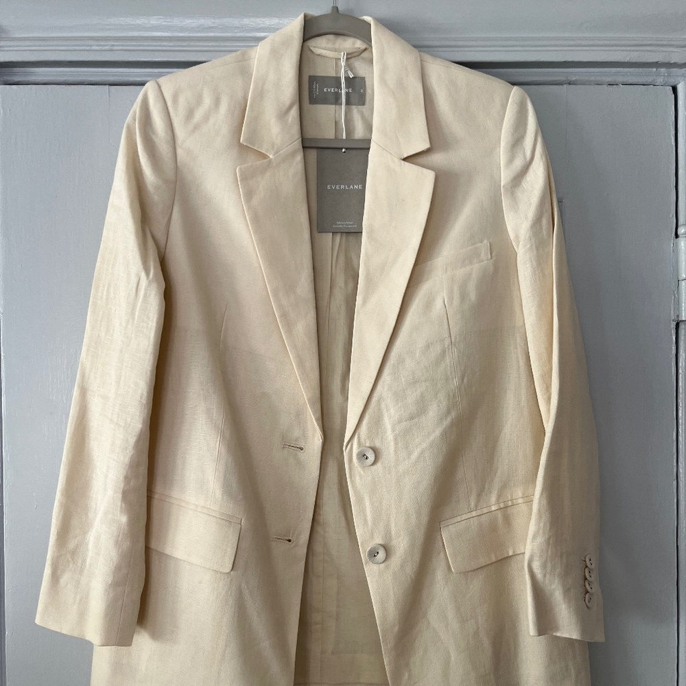 Never worn Everlane linen longline blazer, size 2